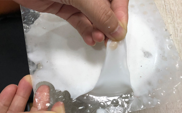 怎么清除還沒(méi)有固化的模具硅膠 ？