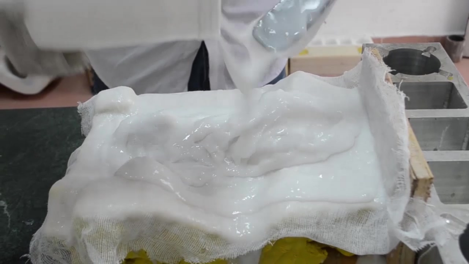 模具硅膠刷模如何使用，有什么需要注意的 ？